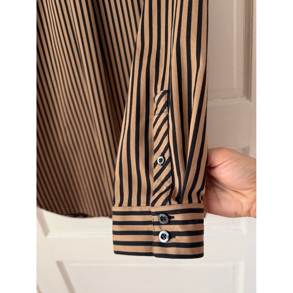 Chico's No Iron Chic Stretch Button Down Shirt Tan Black Diagonal Stripe Office - Picture 7 of 15
